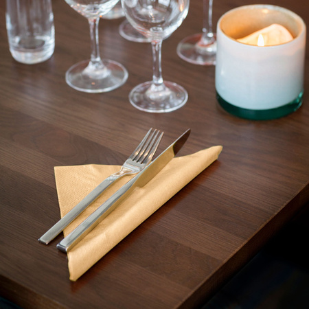 Tork piaskowa miękka serwetka lunchowa, składana w 1/4