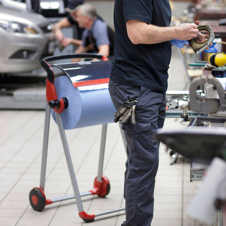 Tork czyściwo papierowe do trudnych zabrudzeń przemysłowych