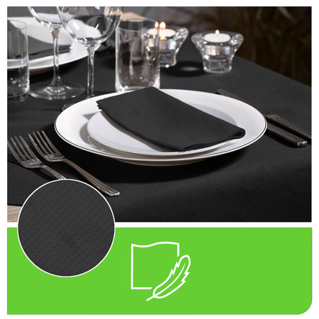 Tork Textured czarna serwetka obiadowa, składana w 1/4