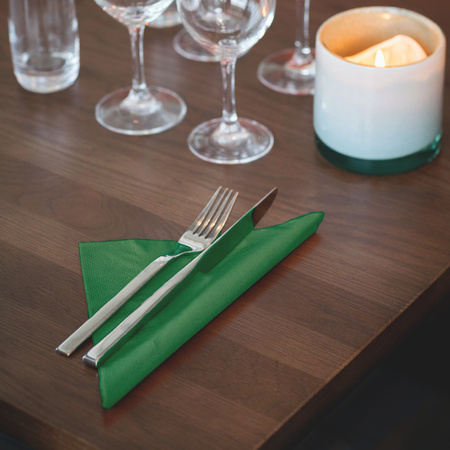 Tork ciemnozielona serwetka lunchowa, składana w 1/4