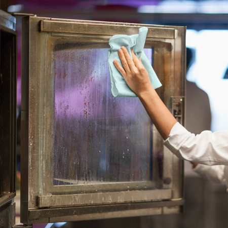 Tork czyściwo włókninowe o niskiej pylności, kolor turkusowy W8