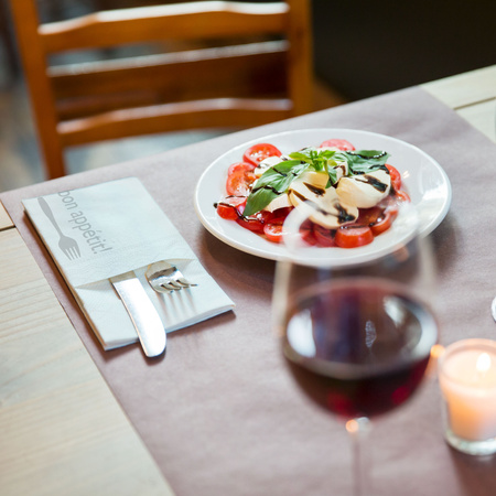 Tork miękka poszetka na sztućce Bon Appetit